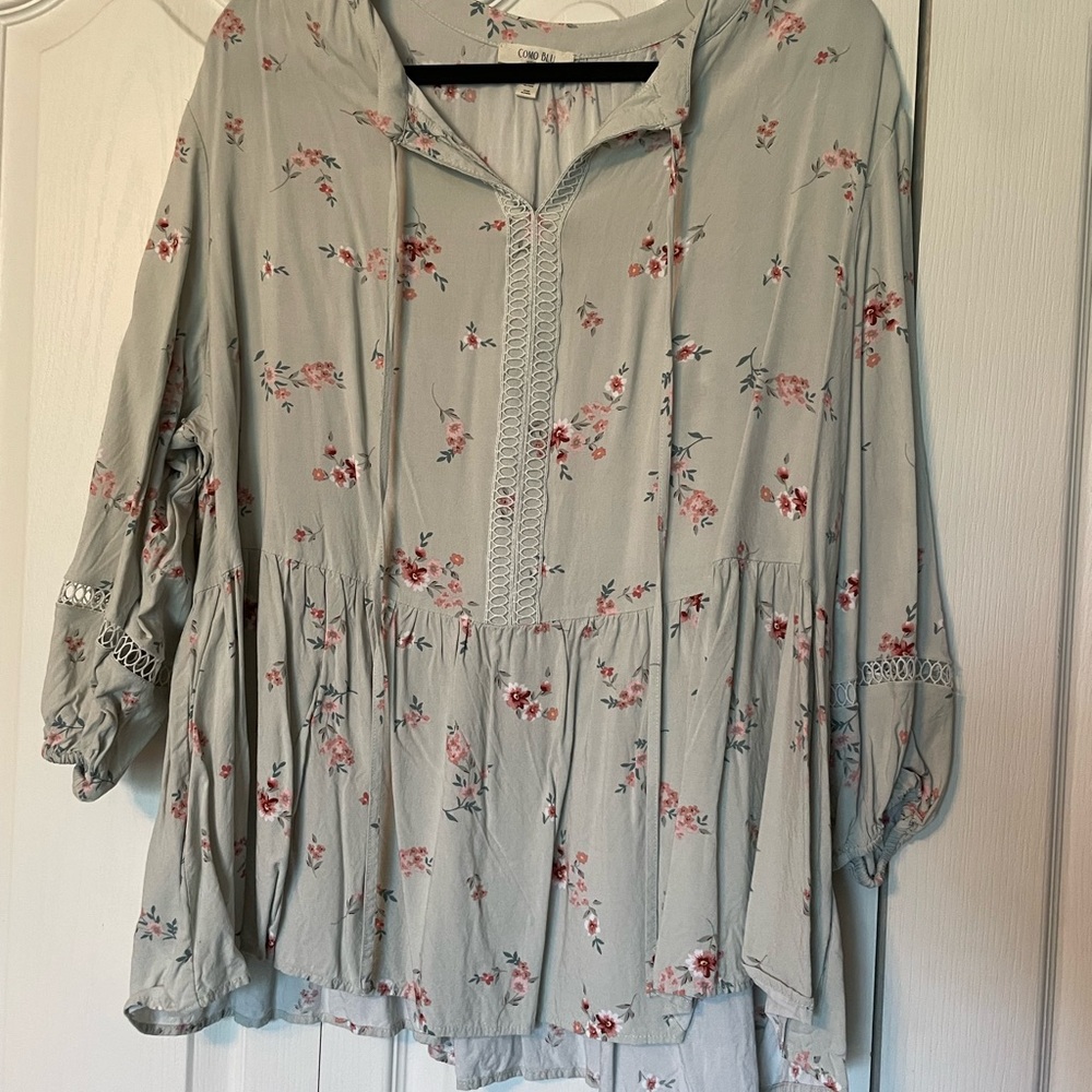 Como Blu 3/4 Sleeve Blouse V-Neck Floral Rayon Top (Women's Plus)